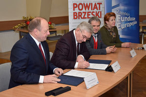 Ilustracja: E-usługi w informacji przestrzennej ruszają w Małopolsce