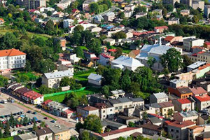 Ilustracja: Wolbrom z dotacją na e-usługi geodezyjne