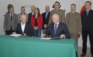 Ilustracja: CGS WAT będzie monitorować współrzędne stacji SmartNet Poland