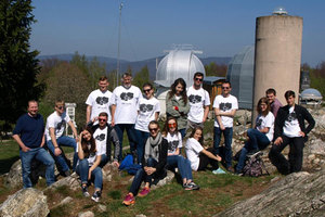 Ilustracja: GiNS Trip 2017: atrakcje dzień po dniu <br />
Uczestnicy GiNS Trip 2017 w Obserwatorium Astronomicznym i Geofizycznym w Modrej