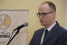 Ilustracja: <b class=pic_title>Uroczystość wręczenia nagród laureatom konkursu na najlepsze prace dyplomowe obronione na kierunku geodezja i kartografia</b> <br />
<br />
<b class=pic_description>Piotr Spadarzewski</b> <br />
<br />
<b class=pic_author>fot.  Damian Czekaj</b><br />
<br />
