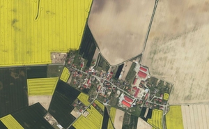 Ilustracja: Nowe ortofotomapy, skorowidze i dane BDOT10k w Geoportalu