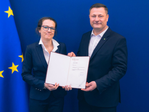 Ilustracja: POLSA ma nowego prezesa <br />
Dr Marta Ewa Wachowicz i minister Krzysztof Paszyk